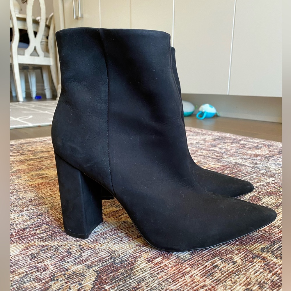 L’Intervalle Suede Heel Boot